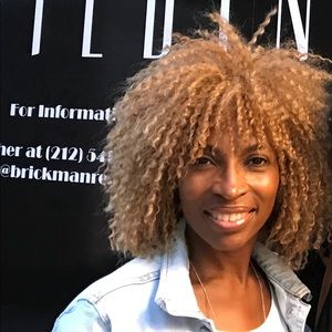 Meet your Posher, Lyn